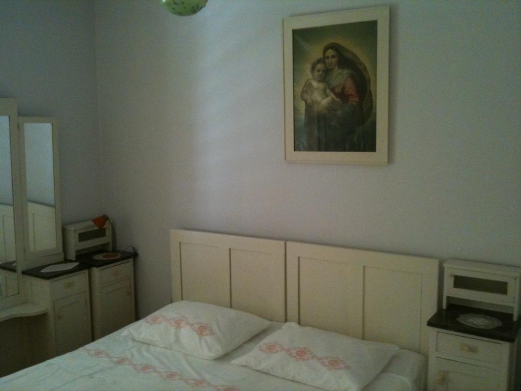 Hostel Guesthouse Mira Omiš Habitación foto